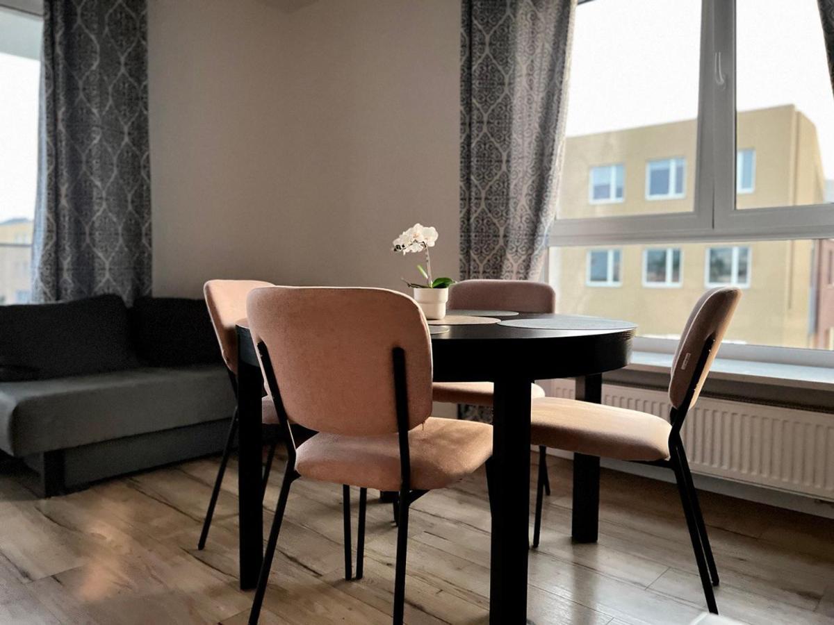 K22 Large Family Apart Komputerowa وارسو المظهر الخارجي الصورة